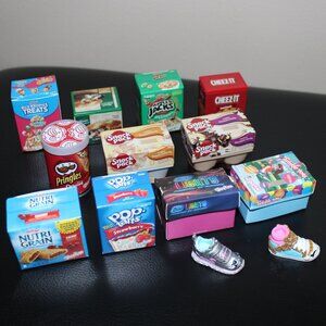 3/$55❤️9 x Shopkins Mini Brands Grocery Food + 2 x Sketchers Twinkle Toes Lights
